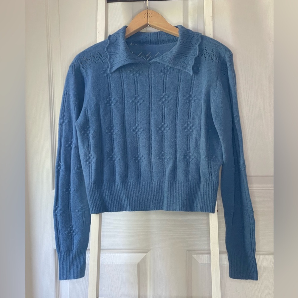 Retro Cable Knit Collared Sweater in Blue
